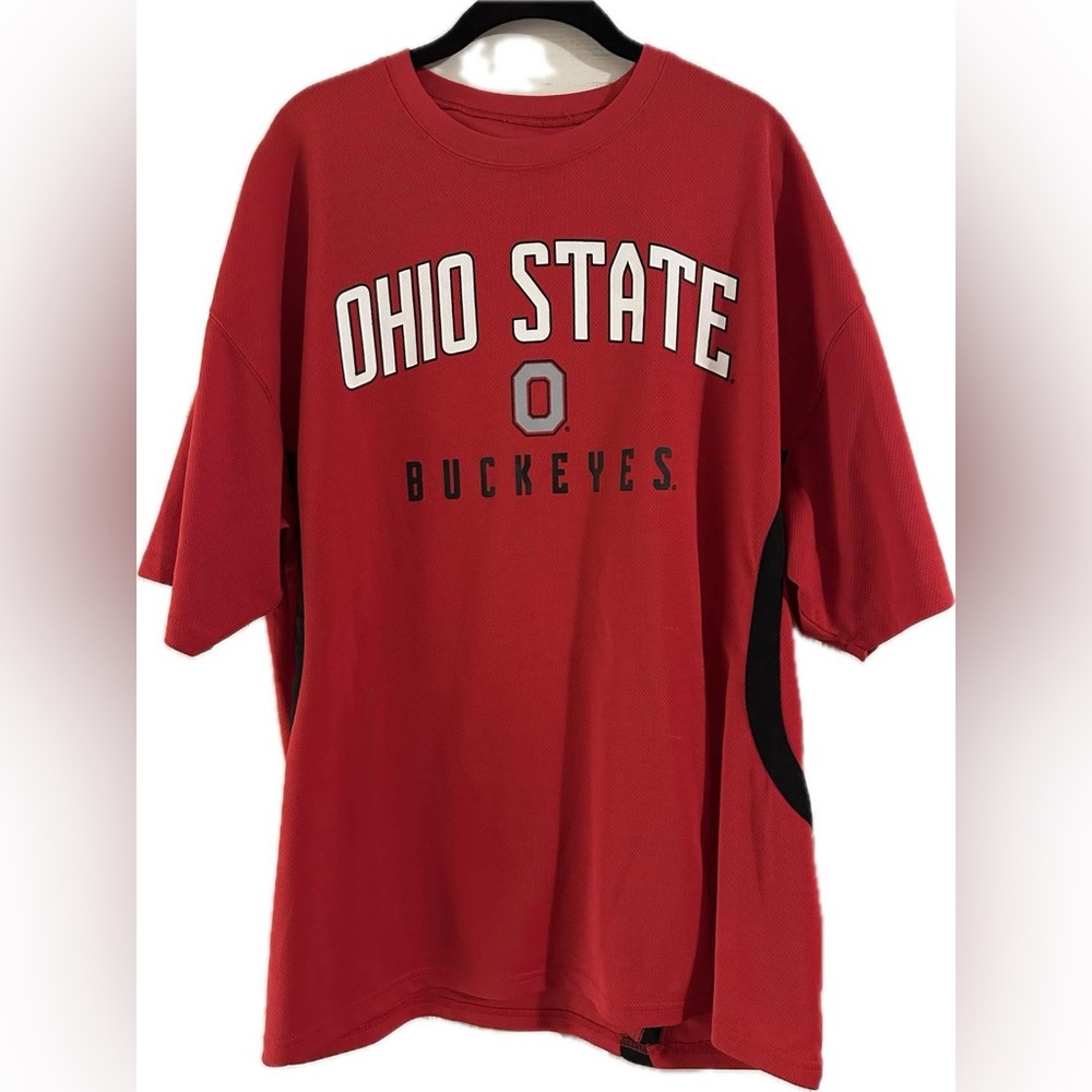 EUC Ohio State Buckeyes tech/workout athletic top, 100 percent polyester